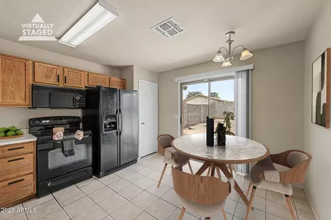 Kitchen - 1368 W 18th Ave, Apache Junction, AZ 85120 photo 1 of 6