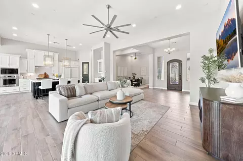 12196 E Clinton St, Scottsdale, AZ 85259