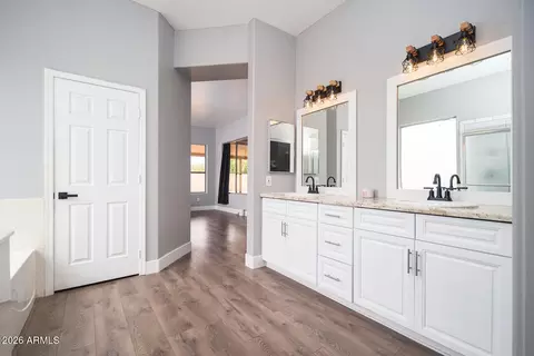 Bath - 1740 S Heritage Dr, Gilbert, AZ 85295 photo 1 of 4