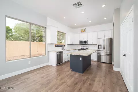 Kitchen - 1740 S Heritage Dr, Gilbert, AZ 85295 photo 1 of 3