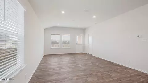 Living - 2884 W Shapperd Ave, Apache Junction, AZ 85120 photo 1 of 1