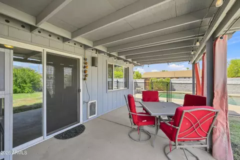 Exterior - 604 E Dunbar Dr, Tempe, AZ 85282 photo 2 of 11