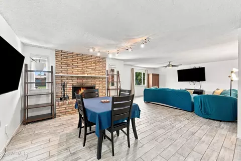 Dining - 604 E Dunbar Dr, Tempe, AZ 85282 photo 1 of 1