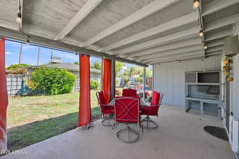 Exterior - 604 E Dunbar Dr, Tempe, AZ 85282 photo 7 of 11