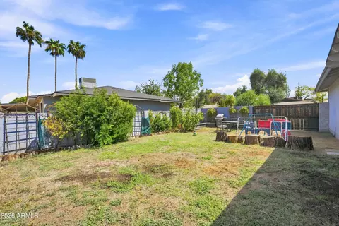 Exterior - 604 E Dunbar Dr, Tempe, AZ 85282 photo 3 of 11