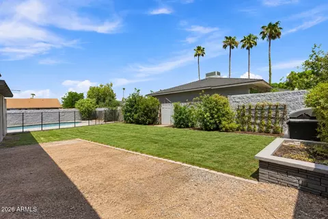 Exterior - 604 E Dunbar Dr, Tempe, AZ 85282 photo 10 of 11
