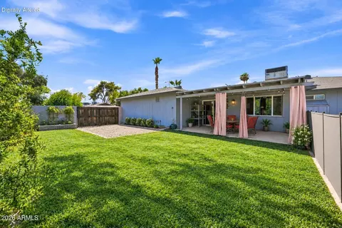 Exterior - 604 E Dunbar Dr, Tempe, AZ 85282 photo 5 of 11
