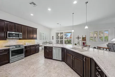 Kitchen - 2730 E Indian Wells Dr, Gilbert, AZ 85298 photo 2 of 4