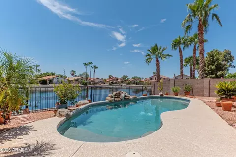 7573 W Kerry Ln, Glendale, AZ 85308