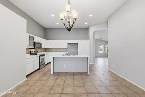 Kitchen - 3798 S Seton Ave, Gilbert, AZ 85297 photo 4 of 4