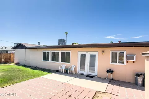 Exterior - 3136 W Wethersfield Rd, Phoenix, AZ 85029 photo 4 of 5