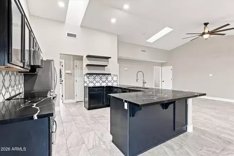 Kitchen - 1534 N Acacia Rd, Apache Junction, AZ 85119 photo 5 of 10