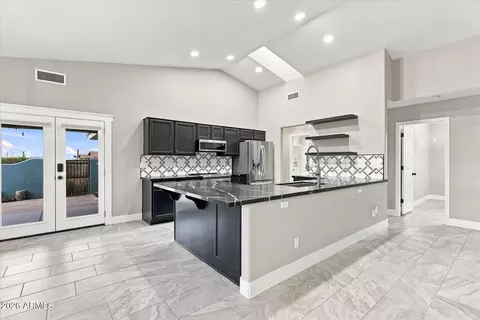 Kitchen - 1534 N Acacia Rd, Apache Junction, AZ 85119 photo 1 of 10