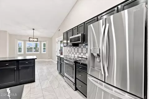 Kitchen - 1534 N Acacia Rd, Apache Junction, AZ 85119 photo 10 of 10