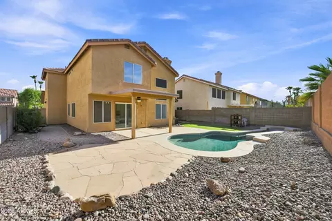 Exterior - 2914 E Windsong Dr, Phoenix, AZ 85048 photo 3 of 4