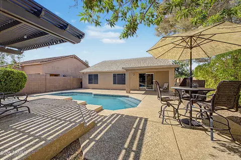 Exterior - 1743 E Branham Ln, Phoenix, AZ 85042 photo 7 of 12