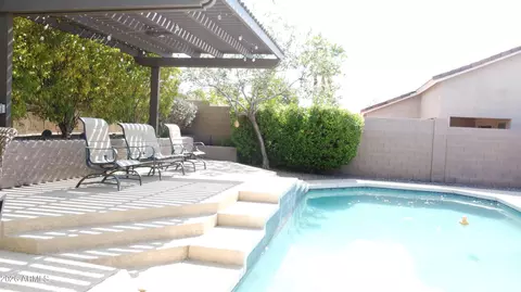 Exterior - 1743 E Branham Ln, Phoenix, AZ 85042 photo 11 of 12