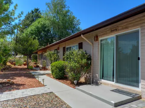 20 Blackhawk Ln, Sedona, AZ 86336