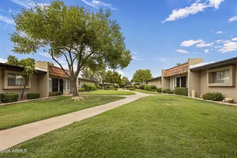 Exterior - 1320 E Bethany Home Rd #77, Phoenix, AZ 85014 photo 5 of 7