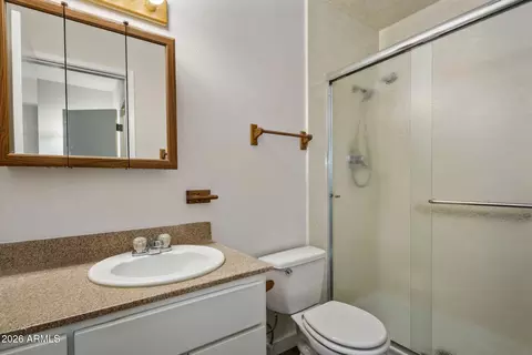 Bath - 1320 E Bethany Home Rd #77, Phoenix, AZ 85014 photo 2 of 2