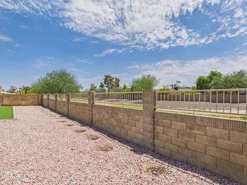 Exterior - 4101 E Mandan St, Phoenix, AZ 85044 photo 8 of 12