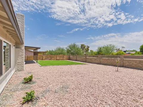Exterior - 4101 E Mandan St, Phoenix, AZ 85044 photo 7 of 12