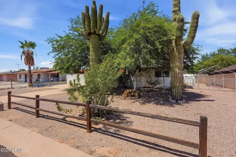Exterior - 844 E Desert Ave, Apache Junction, AZ 85119 photo 3 of 10