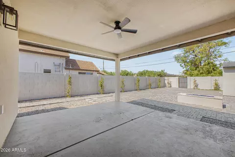 Exterior - 4204 N 19th St, Phoenix, AZ 85016 photo 4 of 11