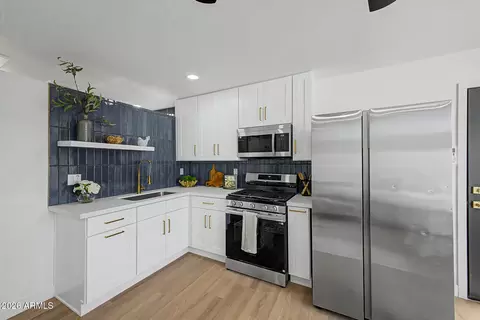 Kitchen - 4204 N 19th St, Phoenix, AZ 85016 photo 5 of 5