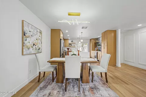 Dining - 4204 N 19th St, Phoenix, AZ 85016 photo 1 of 1