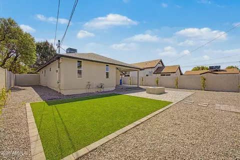 Exterior - 4204 N 19th St, Phoenix, AZ 85016 photo 7 of 11
