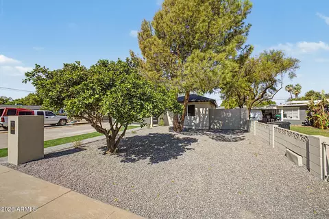 Exterior - 4204 N 19th St, Phoenix, AZ 85016 photo 1 of 11