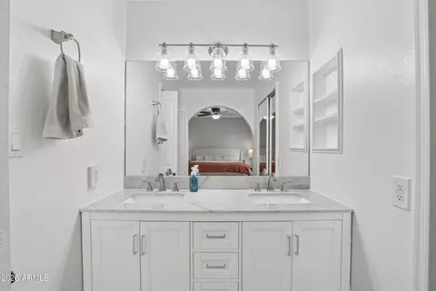 Bath - 3850 E Grove Ave, Mesa, AZ 85206 photo 2 of 6