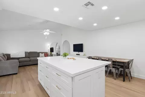 Kitchen - 3850 E Grove Ave, Mesa, AZ 85206 photo 3 of 5