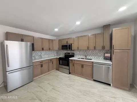 Kitchen - 338 E Marilyn Ave, Mesa, AZ 85210 photo 1 of 2