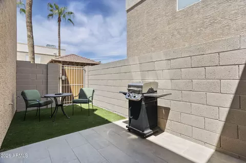 Exterior - 3221 N 37th St #18, Phoenix, AZ 85018 photo 1 of 6