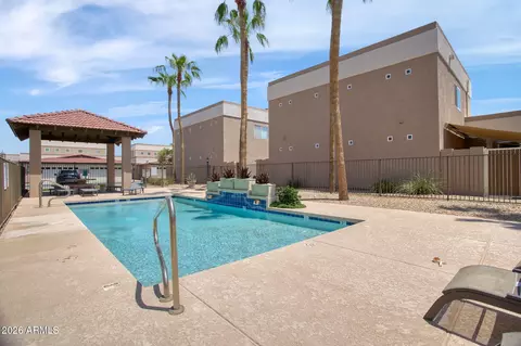 Exterior - 3221 N 37th St #18, Phoenix, AZ 85018 photo 4 of 6