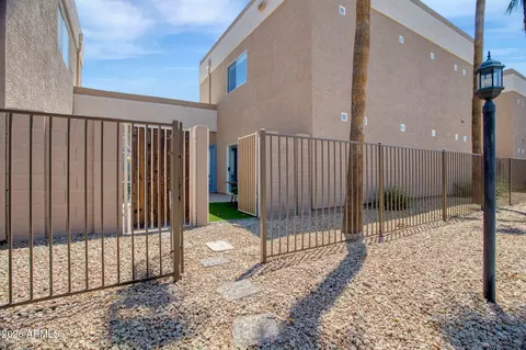 Exterior - 3221 N 37th St #18, Phoenix, AZ 85018 photo 3 of 6