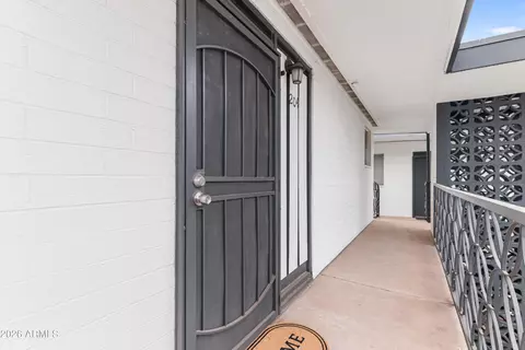 Entry Way - 3242 E Camelback Rd #204, Phoenix, AZ 85018 photo 1 of 3