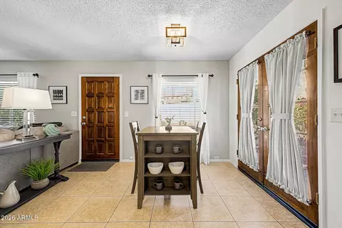 Dining - 4902 E Hazel Dr #1, Phoenix, AZ 85044 photo 1 of 2