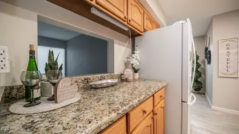 Kitchen - 413 E Balboa Dr, Tempe, AZ 85282 photo 4 of 5