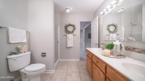 Bath - 413 E Balboa Dr, Tempe, AZ 85282 photo 2 of 4