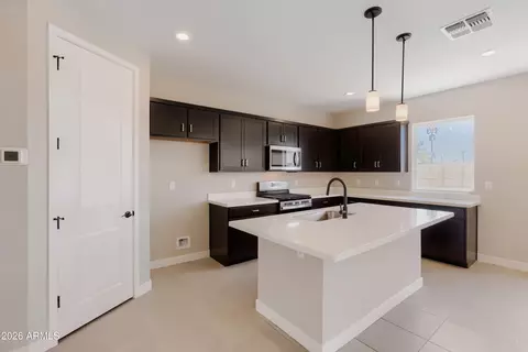 Kitchen - 1834 E Kramer St, Mesa, AZ 85203 photo 4 of 7