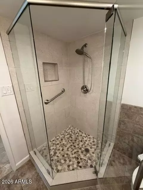 Bath - 6502 N Central Ave #C 103, Phoenix, AZ 85012 photo 5 of 8