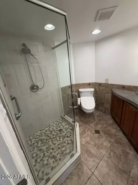 Bath - 6502 N Central Ave #C 103, Phoenix, AZ 85012 photo 3 of 8