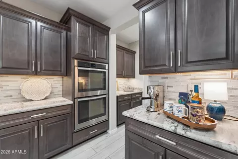 Kitchen - 10535 E Thunderbolt Ave, Mesa, AZ 85212 photo 2 of 7
