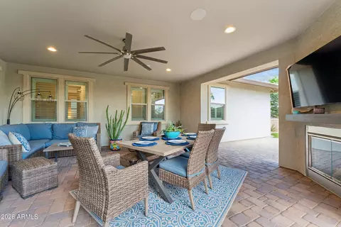 Exterior - 10535 E Thunderbolt Ave, Mesa, AZ 85212 photo 6 of 14