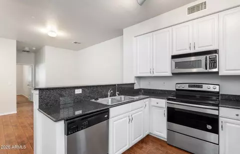 Kitchen - 4212 E Jasper Dr, Gilbert, AZ 85296 photo 2 of 2
