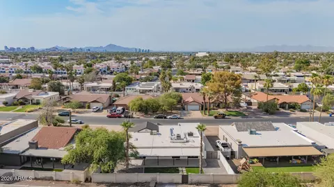 View/Area - 1835 E Manhatton Dr, Tempe, AZ 85282 photo 6 of 8