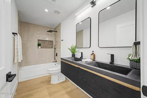 Bath - 1835 E Manhatton Dr, Tempe, AZ 85282 photo 4 of 4